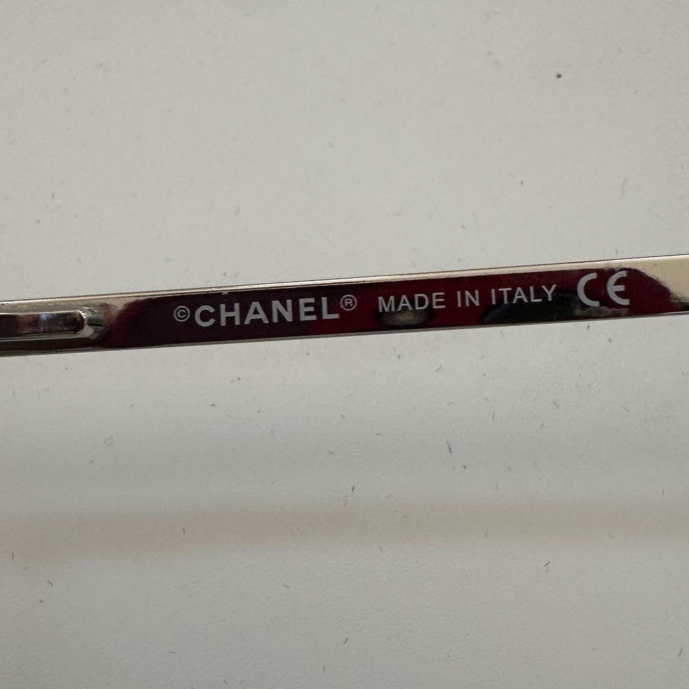 Authentic Chanel 4121-B Silver Aviator Sunglasses - Picture 5 of 7